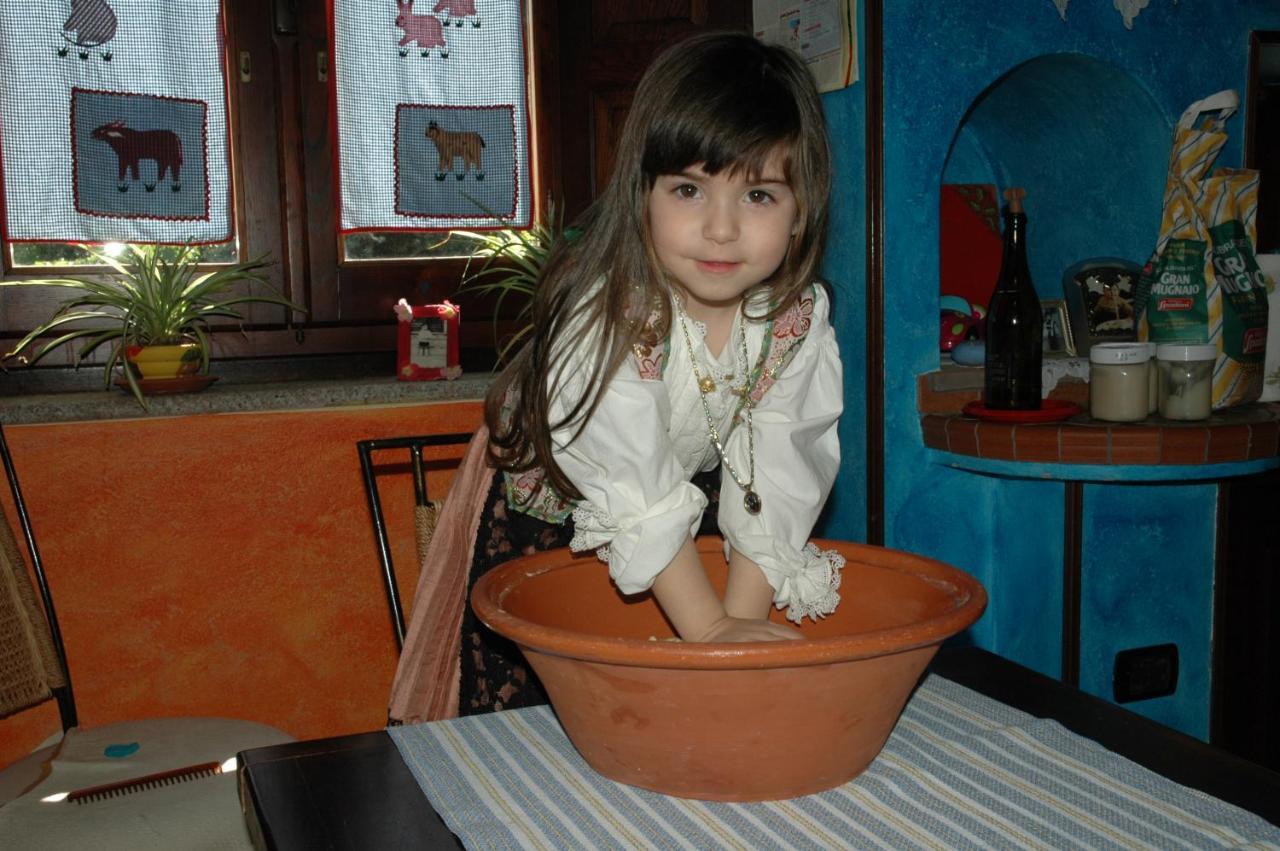 B&B Rita And Family Loceri Kültér fotó
